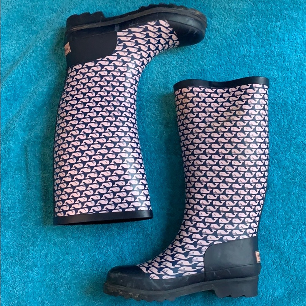 Vineyard Vines Navy Rain Boots with Pink Whales